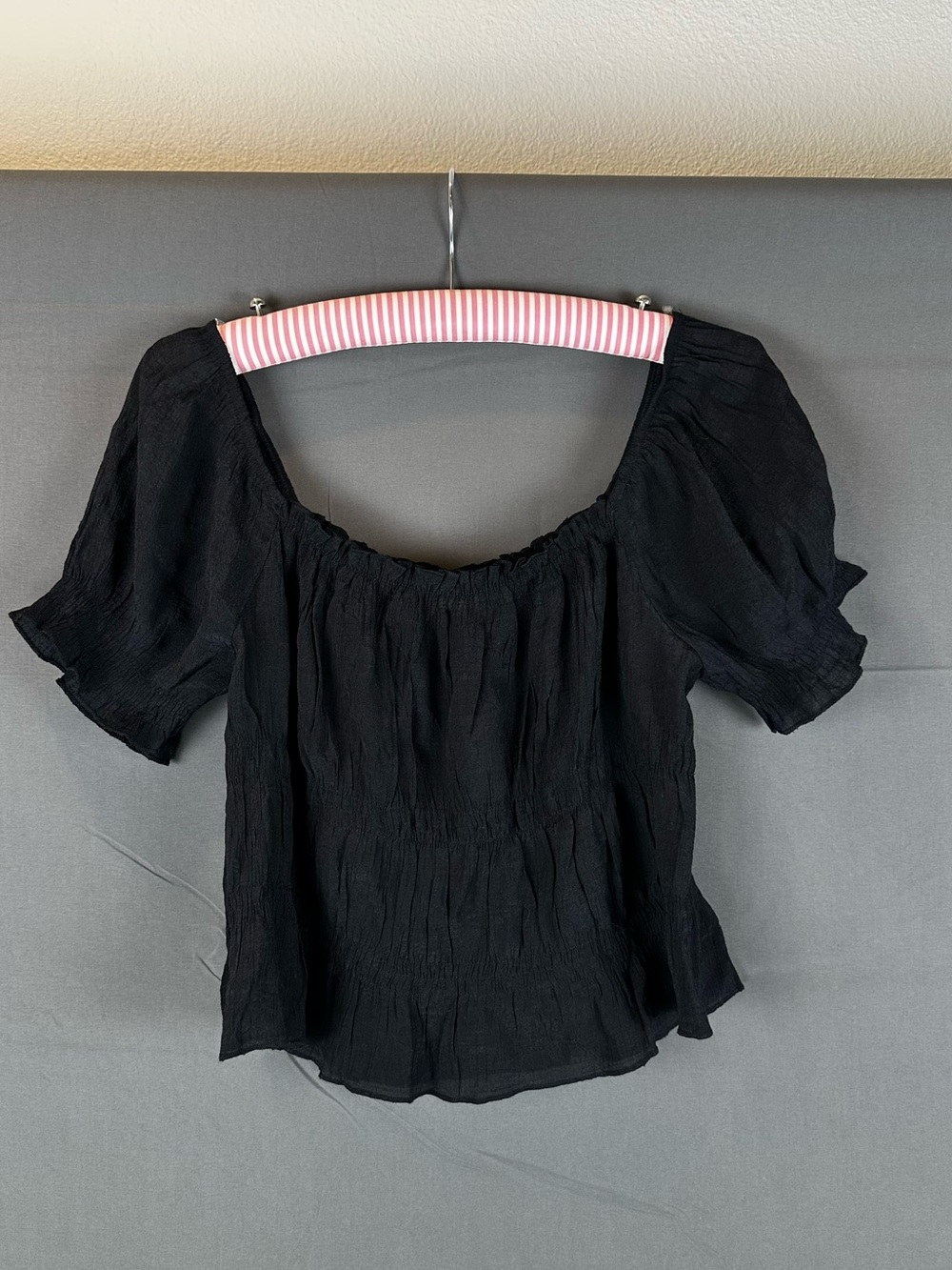Timing Black Scoop-Neck Peasant Blouse with Puff Sleeves